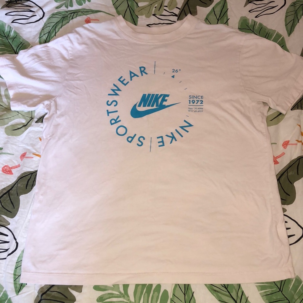 Y2K Nike Tee Shirt